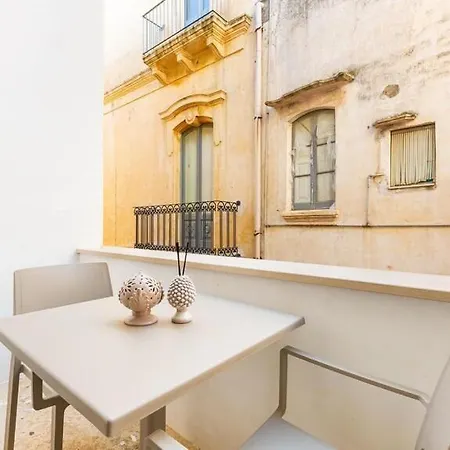 Апартаменты Corte Consiglio & La Finestra Sul Porto - Old Town - Purita Галлиполи