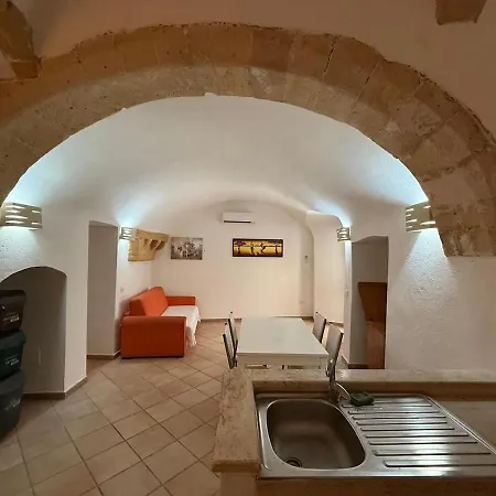 Corte Consiglio & La Finestra Sul Porto - Old Town - Purita Апартаменты *